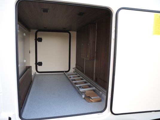 Karavan Benimar Sport 363